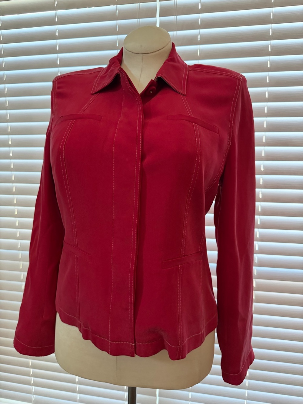 Due Per Due Ladies 12 100% Silk Blazer Red Contrast Stitch Tailored Suit Jacket